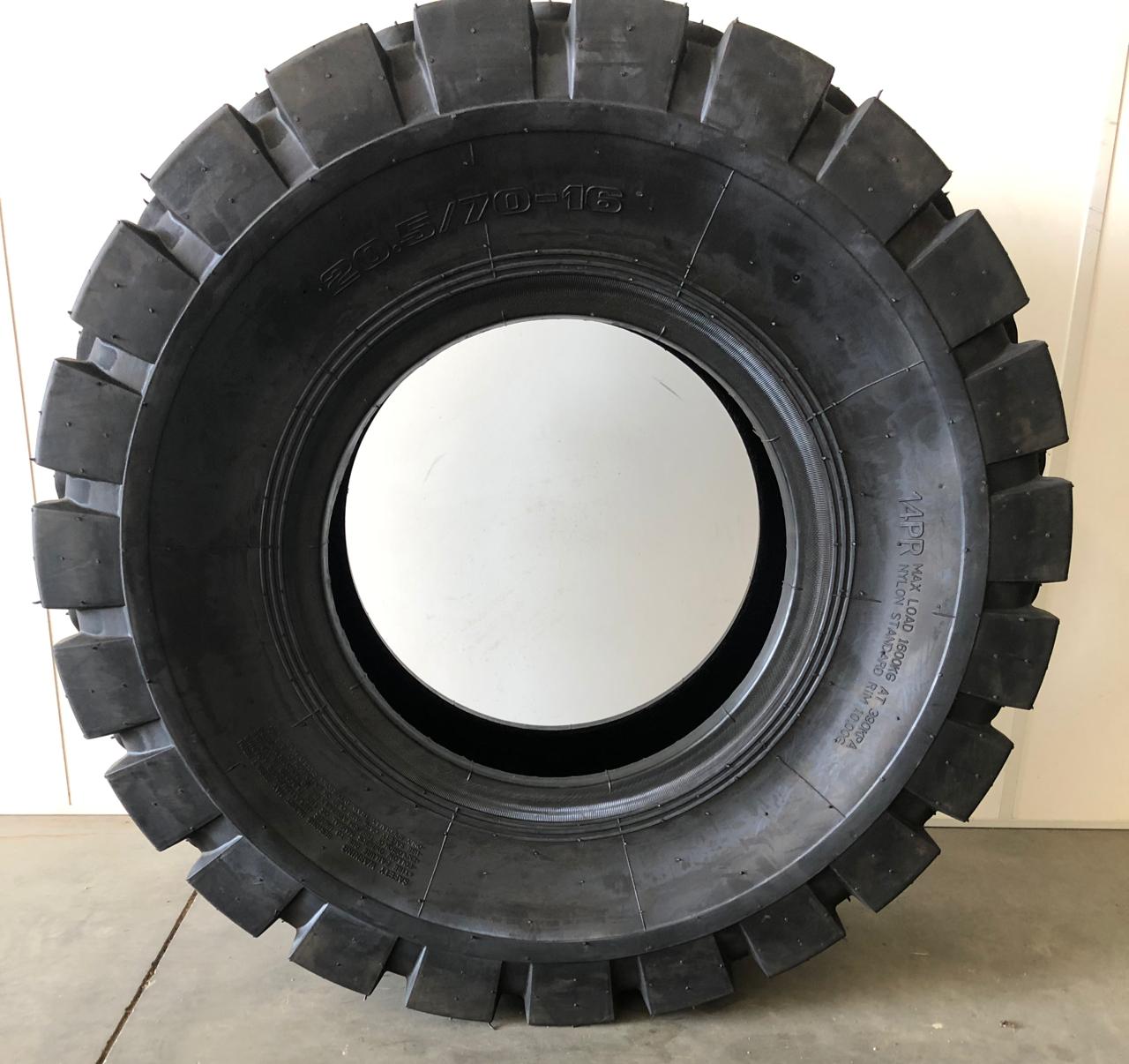 Pneu 20.5/70-16 para Linha Pesada (Completo) | HEDESA